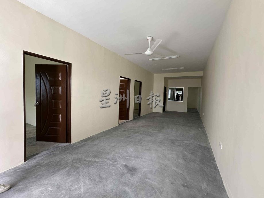 供星洲网:8万5000令吉重建火灾屋竣工,印裔母子重回新居