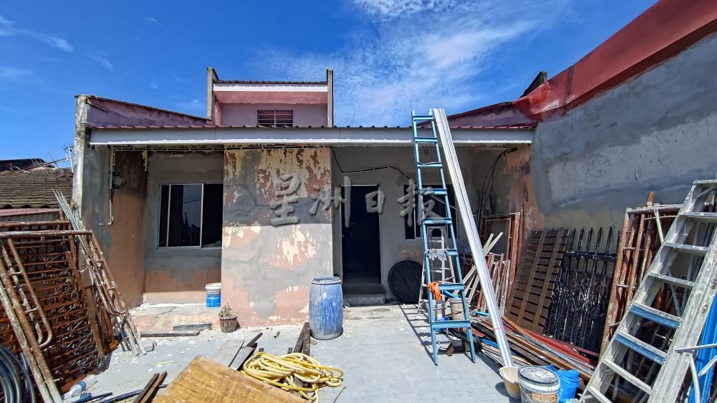 供星洲网:8万5000令吉重建火灾屋竣工,印裔母子重回新居