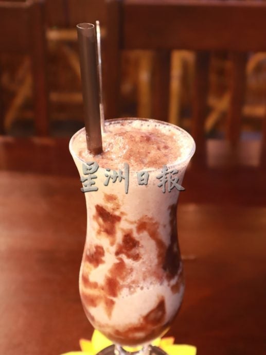 供星洲网/实现梦想从家乡开始 双姝携手打造KOPI CAT