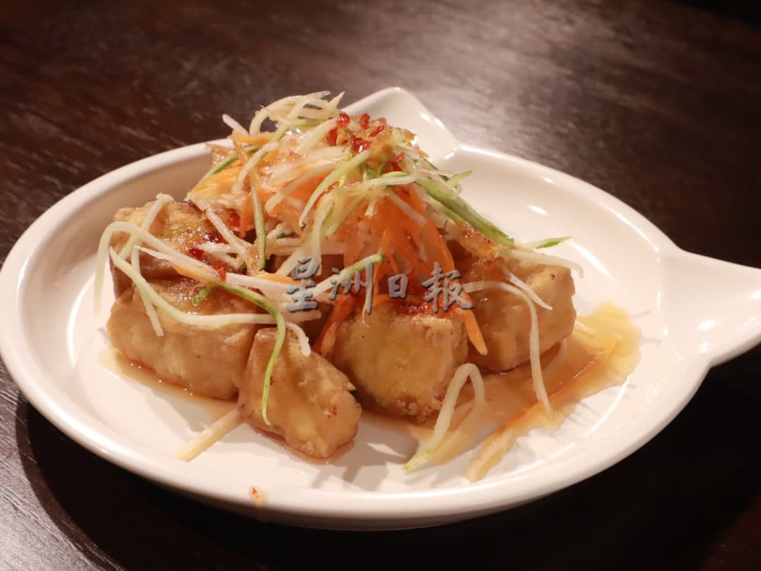 供星洲网/实现梦想从家乡开始 双姝携手打造KOPI CAT