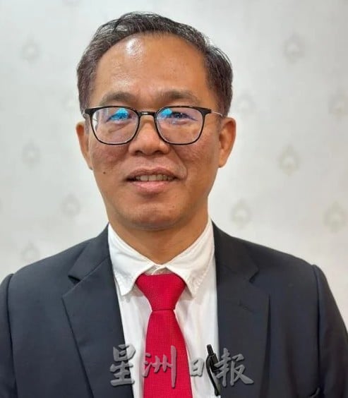 （古城封面主文）新路有后果自负牌·驾车人士：可以走吗？