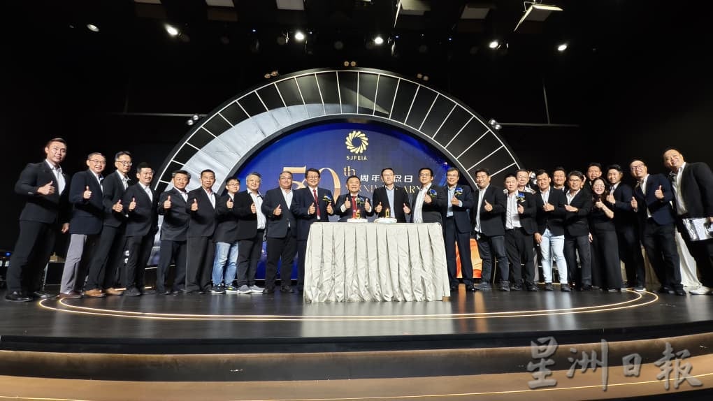 (已签发)柔:**版头**李廷汉:州政府注重柔新特区大蓝图 策划本地供应链升级接轨全球