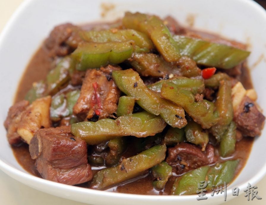 【私房好菜】11月10日刊登／大霹雳封底主文／／许茉妮事业忙碌家中大厨 缔造幸福时光