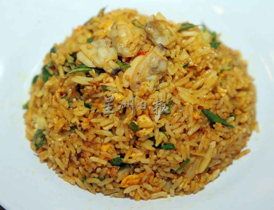 大霹雳封底主文／【人气美食】／宝贝龙炒饭