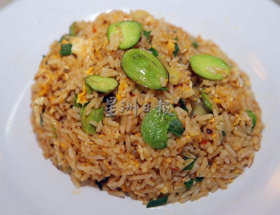 大霹雳封底主文／【人气美食】／宝贝龙炒饭