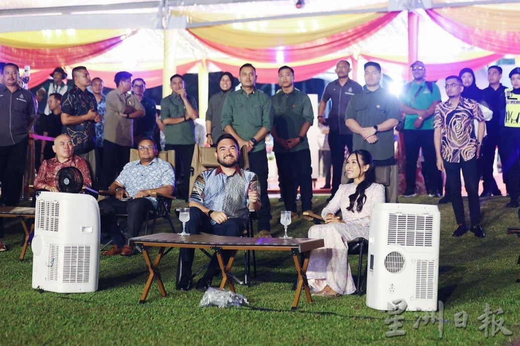 (版4头)大都会/雪州王储新婚庆典嘉年华