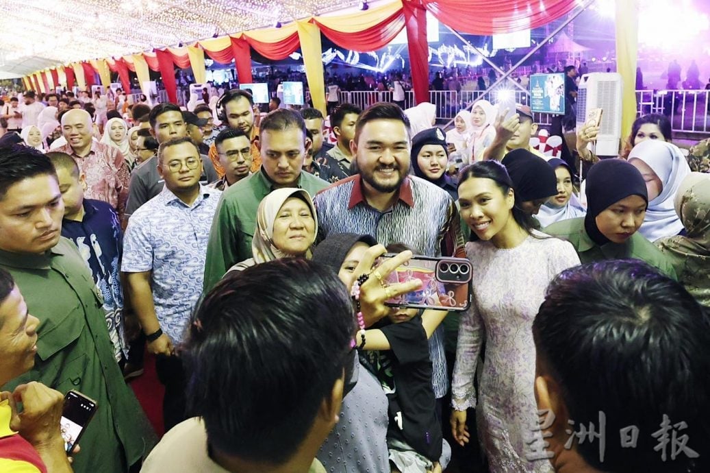 (版4头)大都会/雪州王储新婚庆典嘉年华