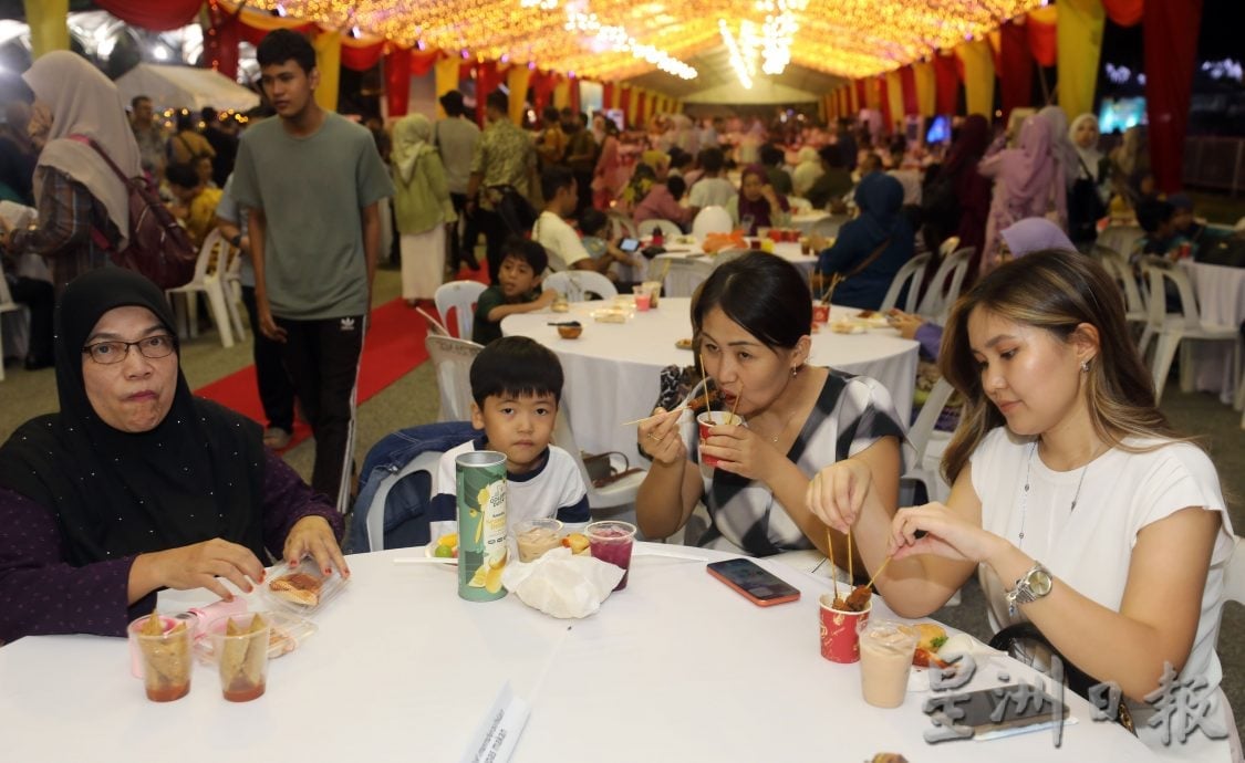 (版4头)大都会/雪州王储新婚庆典嘉年华