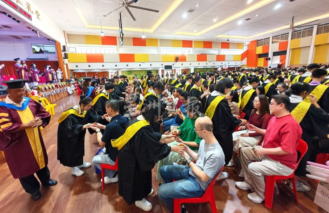 芙振中原创毕业歌曲《纸鸢》 唱出青春与离别的温度