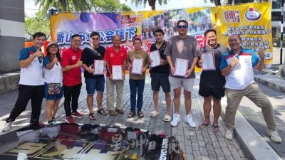 古董车驾到 老街满溢怀旧风情