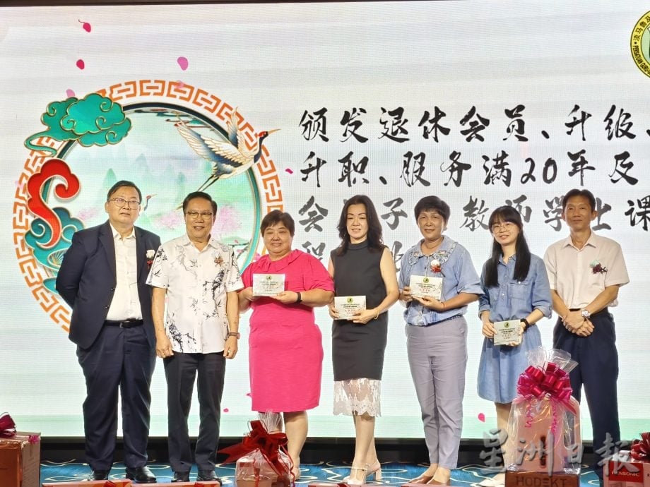 东：淡马鲁暨百乐县华校教师公会71周年会庆晚宴 首办《好声音》争霸赛