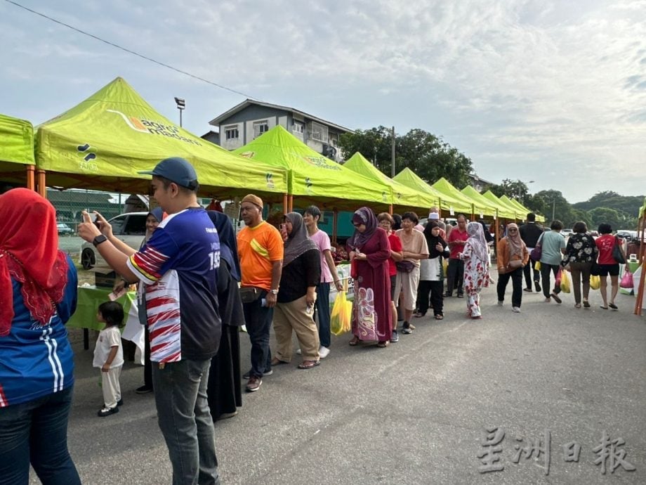 （古城第二版主文）甘榜拉板办昌明农业市集 3令吉肉鸡10分钟售罄