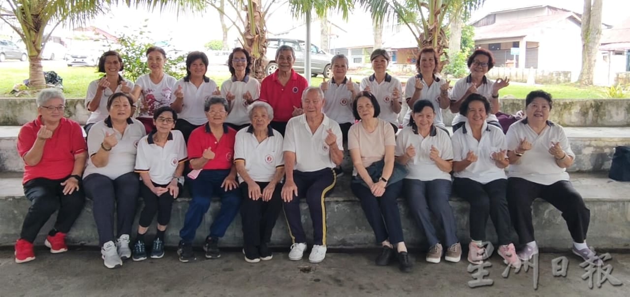 全国:暖势力(勿押太久):凝聚邻里情 91岁导师指引30名银发族练太极