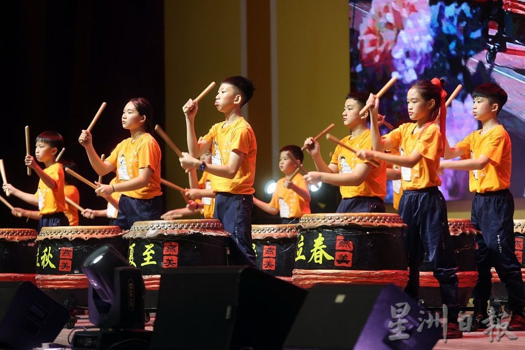 大都会/燕美华小百年校庆晚宴筹款破标达到120万令吉/12图(选下)