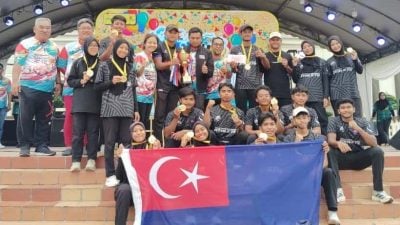 国际龙舟赛落幕   中国队包办2冠   柔州队夺混合组冠军