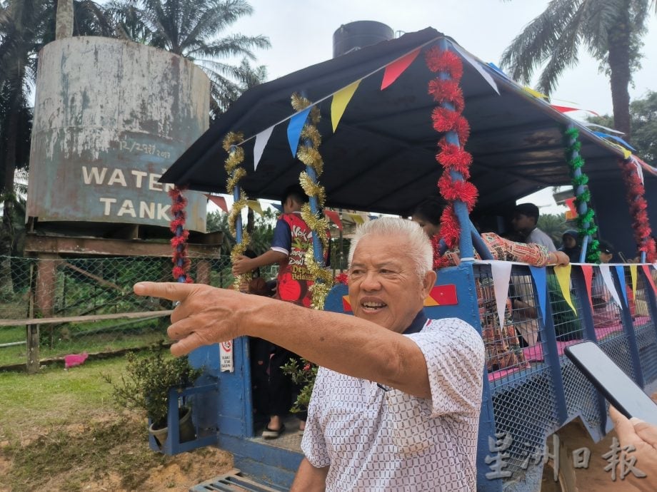 （已签发）柔：**封面**跨越40年再重逢   瑞林园逾千各族前胶工团聚