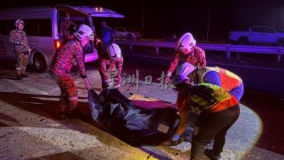 摩托车罗里碰撞 骑士乘客两人断魂