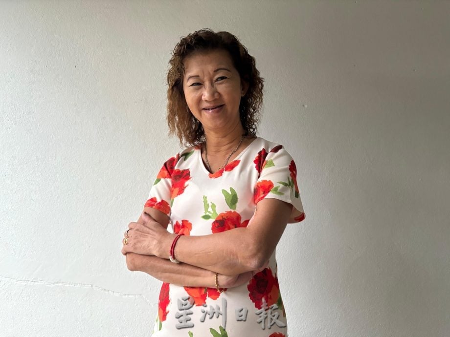 （9/11见报）有故事的人 /(pp)郭燕美奔波街区筹款