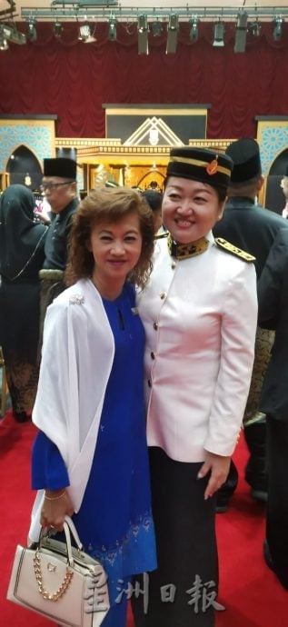 （9/11见报）有故事的人 /(pp)郭燕美奔波街区筹款