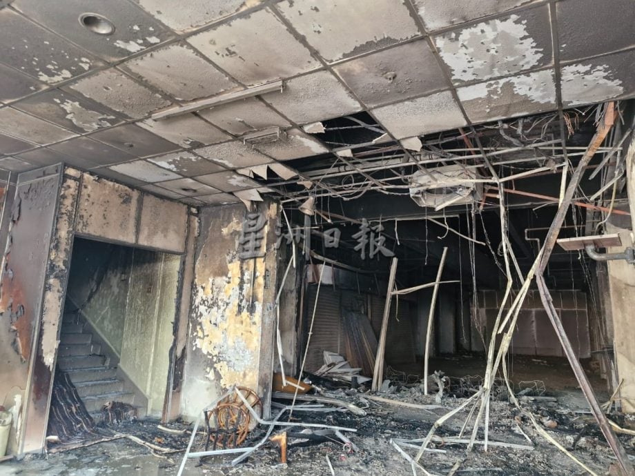 （已签发）柔：新居銮酒店底楼发生火灾   幸未造成人命伤亡  