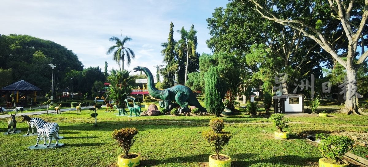 新村美化动起来/11日见报∕/凭“我爱哲仁”信念，哲仁村民坚守美化基业30余年