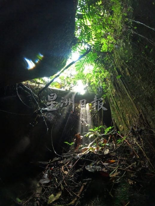 (刊期11月14日)半岛心旅行:钻缝、漂水、贴壁前进 体验马来半岛最“野”的地下路线