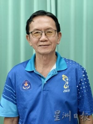 **已签发**柔：头条之一：特稿：銮中华校友会合唱团歌声织梦  “悦韵绕蝠城”12月登场