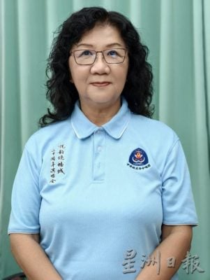 **已签发**柔：头条之一：特稿：銮中华校友会合唱团歌声织梦  “悦韵绕蝠城”12月登场