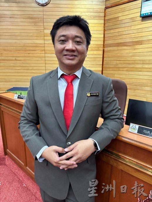 巴占第一路撞后逃案|黄涵威：交通灯损毁已换新  探讨增安全措施