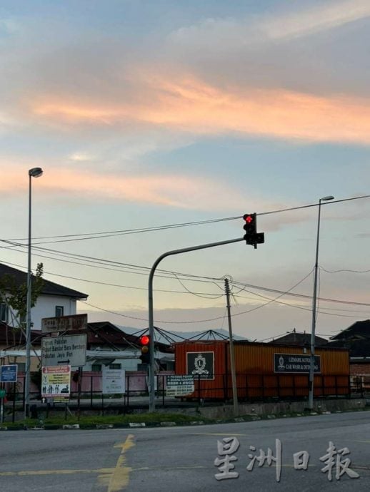 巴占第一路撞后逃案|黄涵威：交通灯损毁已换新  探讨增安全措施