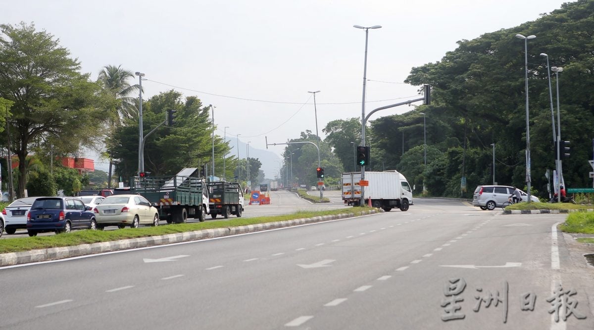 怡大和园路55万设智能交通灯 1.5公里全线绿通行省6分钟