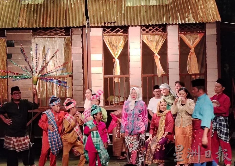 “甘榜男孩”漫画搬上舞台 14日起一连3天演出