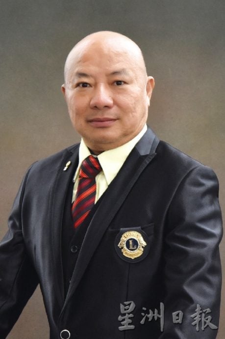 2026年跑马月历出炉　印刷厂赶工出货