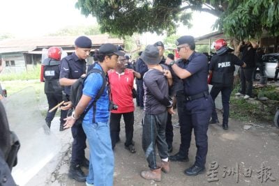 视频 | 巴板路拆木屋越演越烈  10人“护屋”被捕