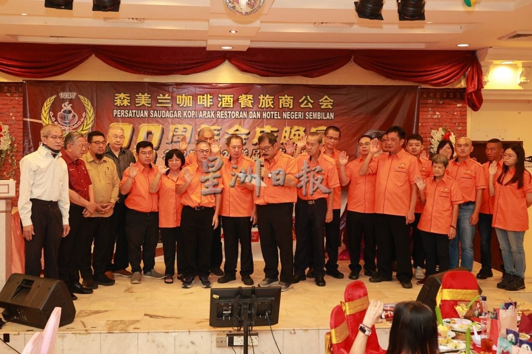 申请统制品准证无需付费 沈元文促同业勿受骗