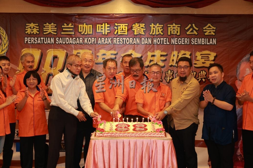 申请统制品准证无需付费 沈元文促同业勿受骗