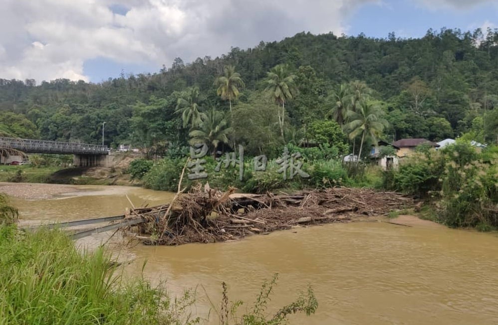 覃晓峰：挖深河床工作如火如荼，盼降低林明水灾风险。