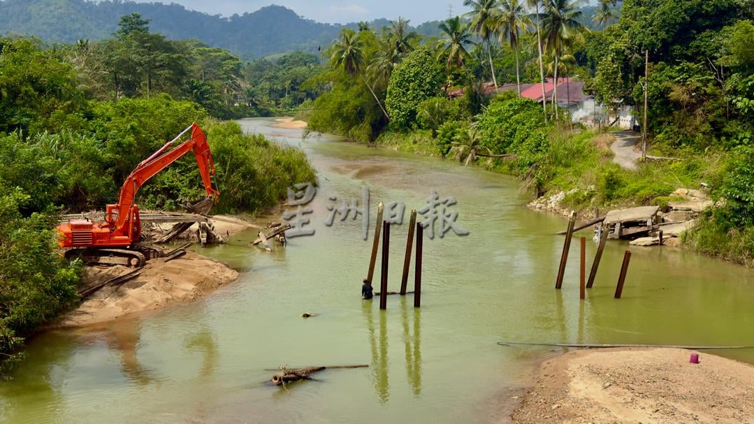 覃晓峰：挖深河床工作如火如荼，盼降低林明水灾风险。