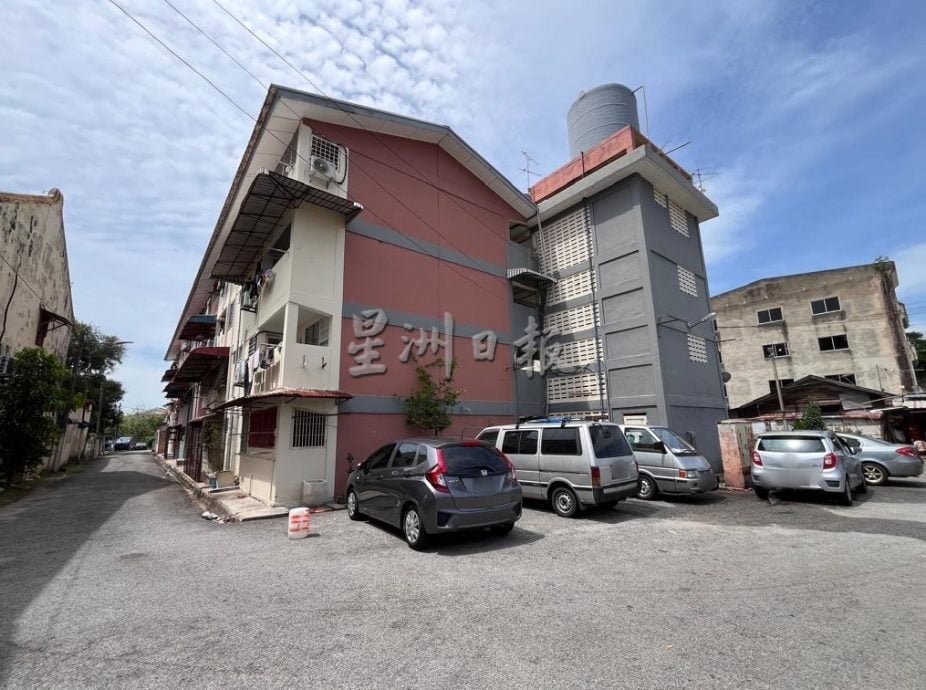 （古城第二版副文）东街那组屋地下水管破裂