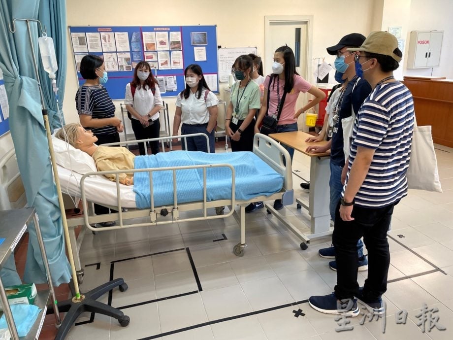 供星洲网：汝来的医疗体系仍停留在“诊所时代”，政府医院何时才来？