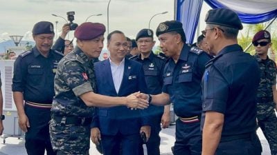 调派9300警力维持秩序 加强监控15热点选区