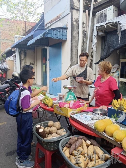 贞德隆同汉华小要筹150万 22日情义嘉年华盼给力   