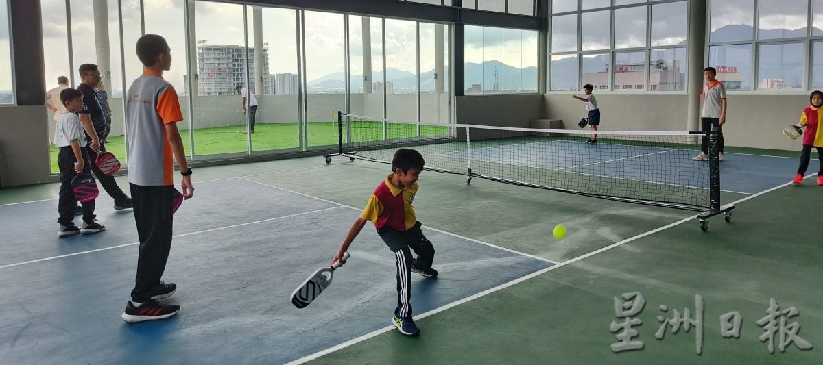 霹教局:鼓励学生参与匹克球 盼成学校重要体育项目