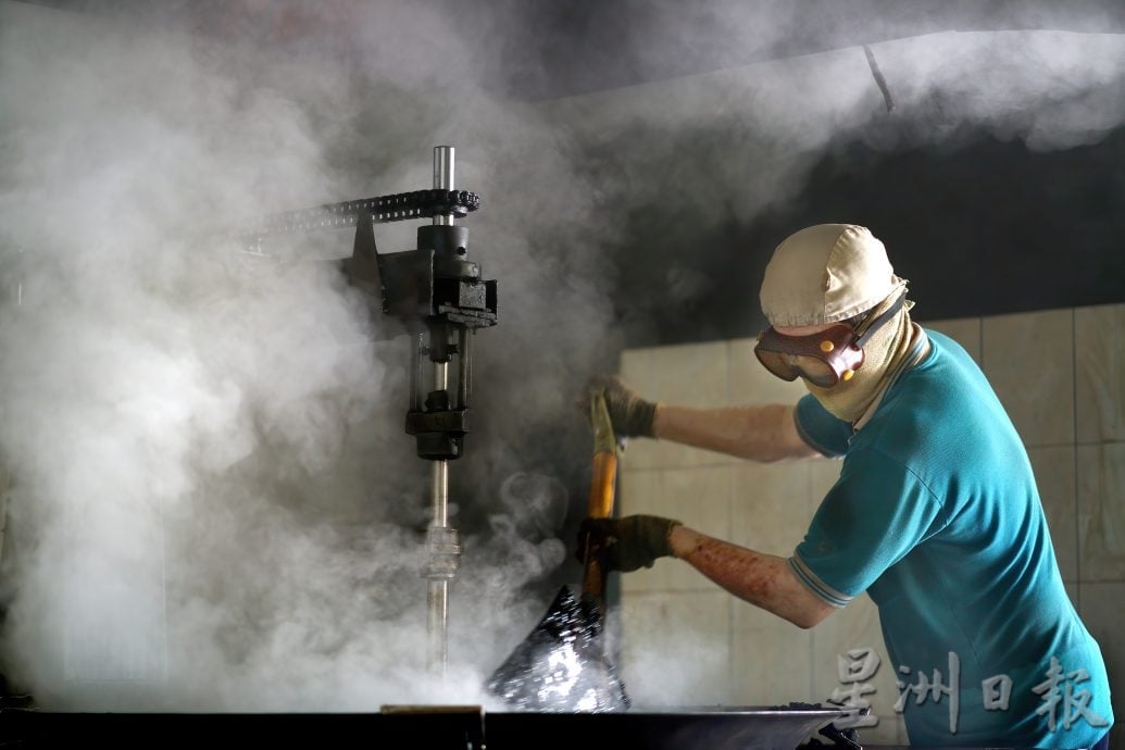 大霹雳封底主文/【怡保白咖啡】| 走进怡保咖啡厂 聆听白咖啡故事