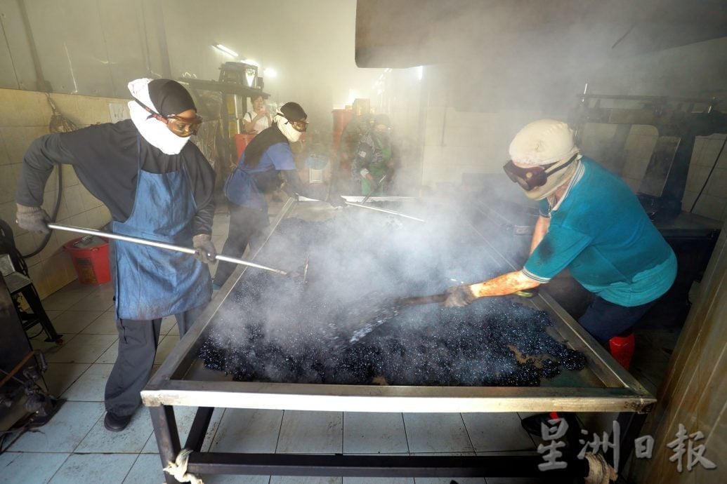 大霹雳封底主文/【怡保白咖啡】| 走进怡保咖啡厂 聆听白咖啡故事