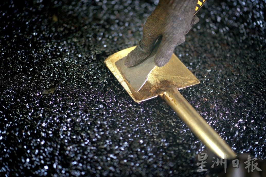 大霹雳封底主文/【怡保白咖啡】| 走进怡保咖啡厂 聆听白咖啡故事