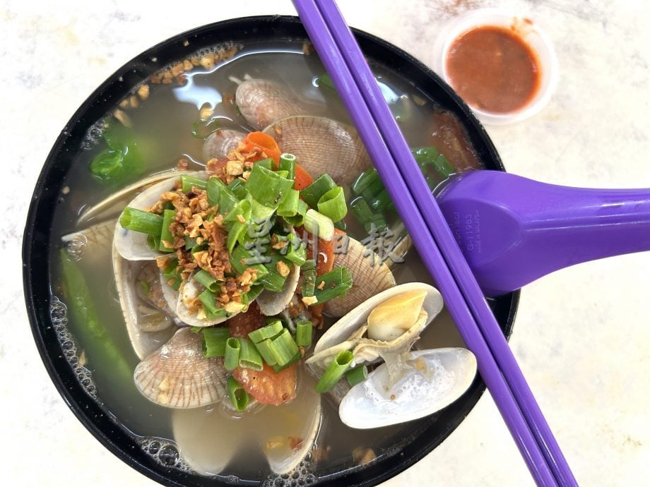 大霹雳封底主文/【人气美食】/海鲜粉实惠 鱼头粉鲜美 阿桥煮水粉汤热香更浓