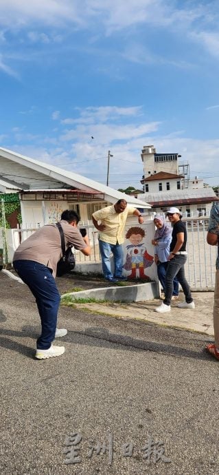 友族首次走进万茂新村 惊叹“新村原来这么可爱有活力”