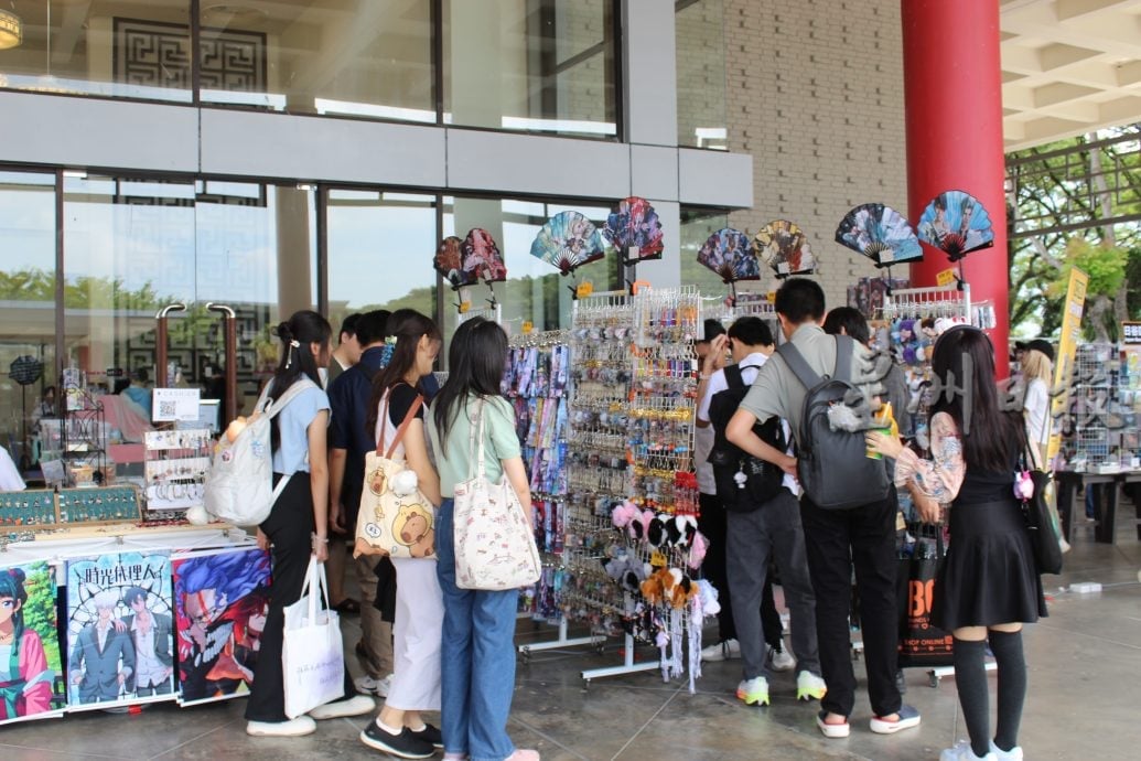 优大办日本文化嘉年华 “猫夜祭”人气爆棚