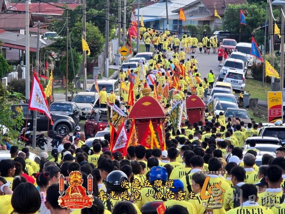 淡边五显坛巡境盛典 数千善信浩浩荡荡走13公里